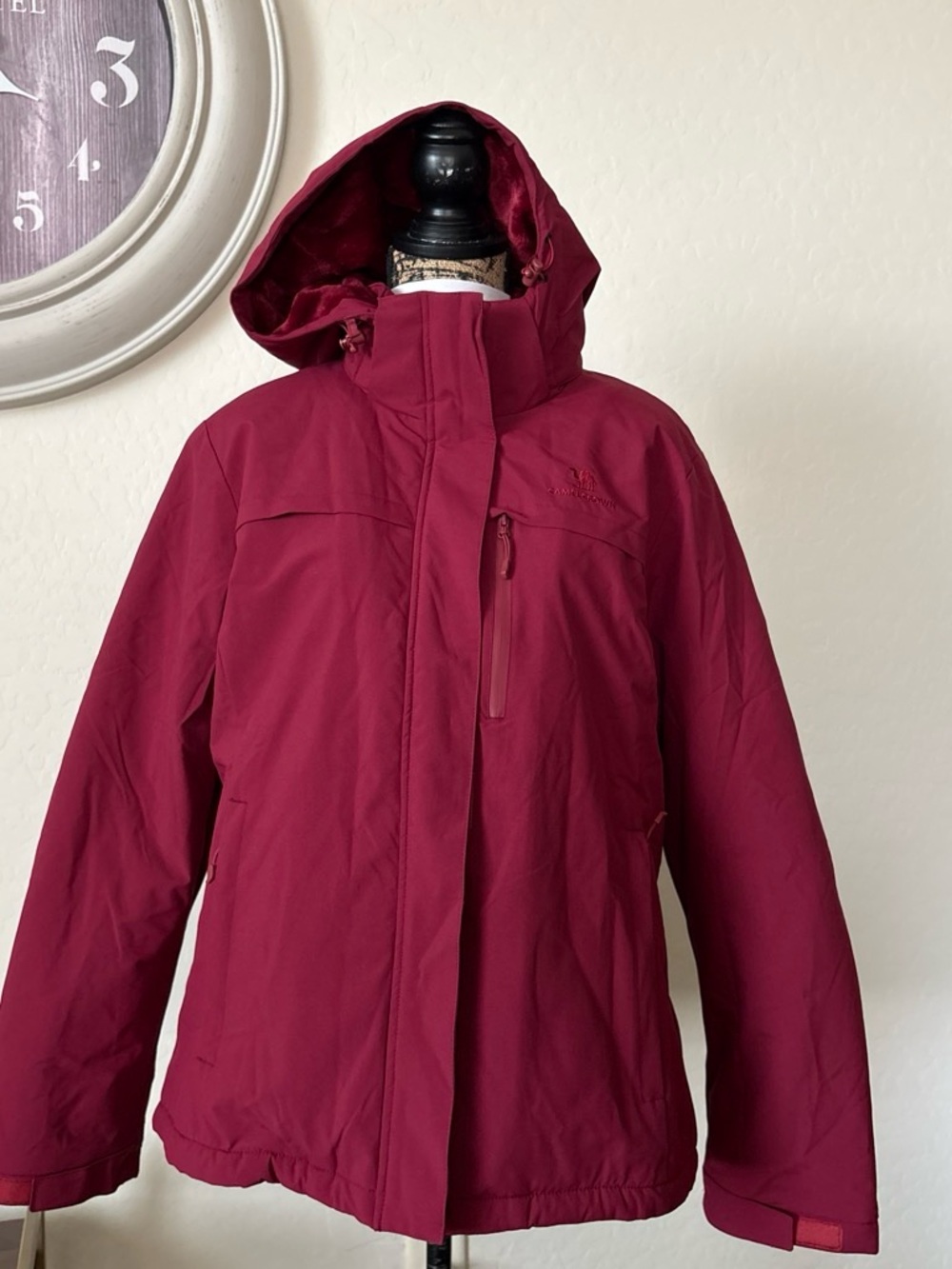 Camel Crown women’s burgundy hooded jacket removable hood soft lining L